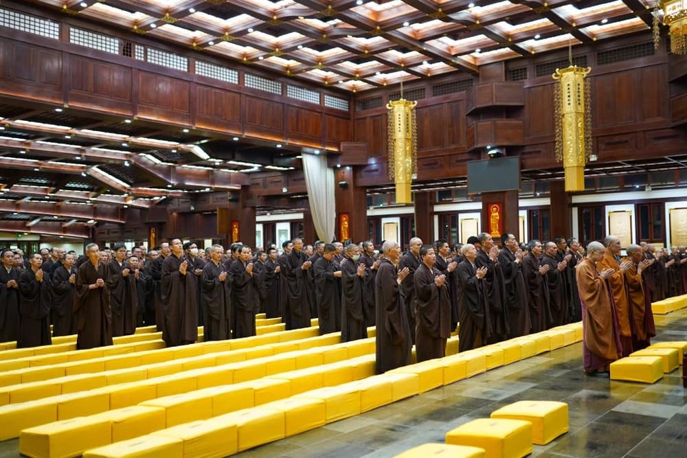 �������ϰ������Υ�����